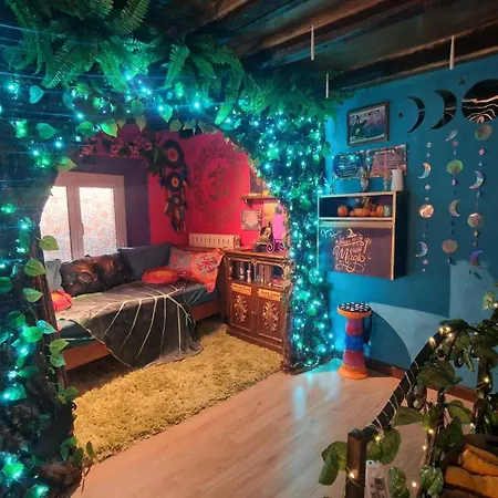 La Casa Di Strega Euphoria - Casa Tra Arte E Magia Appartement *